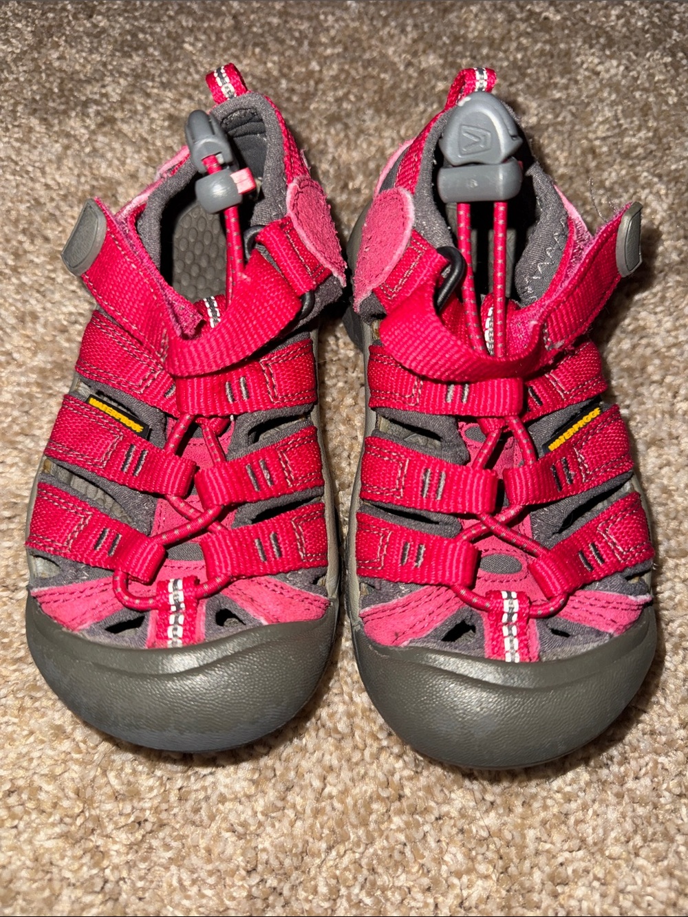 Keen kids Sandal shoe in Bright Pink with Secure Fit